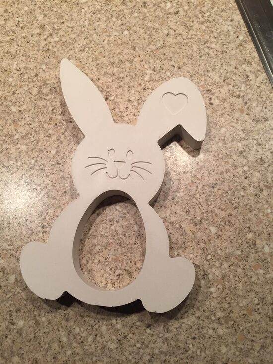 Zajíc na KINDER JOY