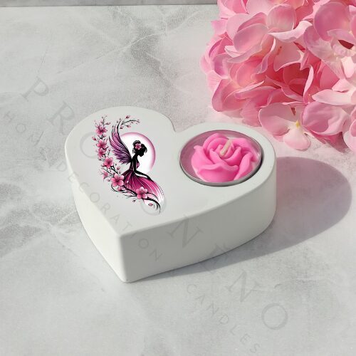 Svícen s růžovou vílou