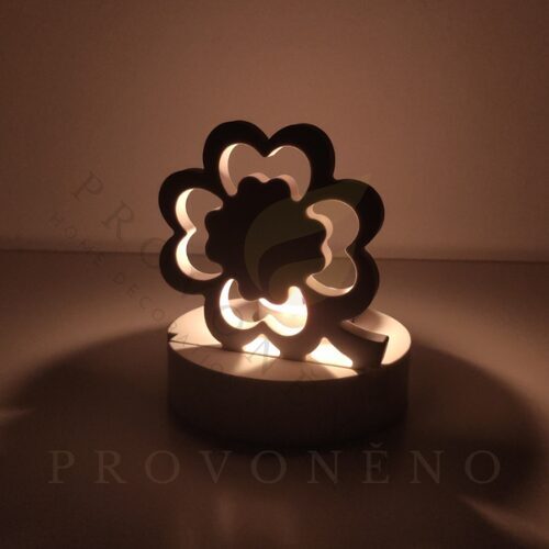  Kameninový svícen čtyřlístek 