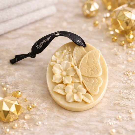 Voskový difuzér do šatníku – Lady Million (závěsná vůně do skříně)